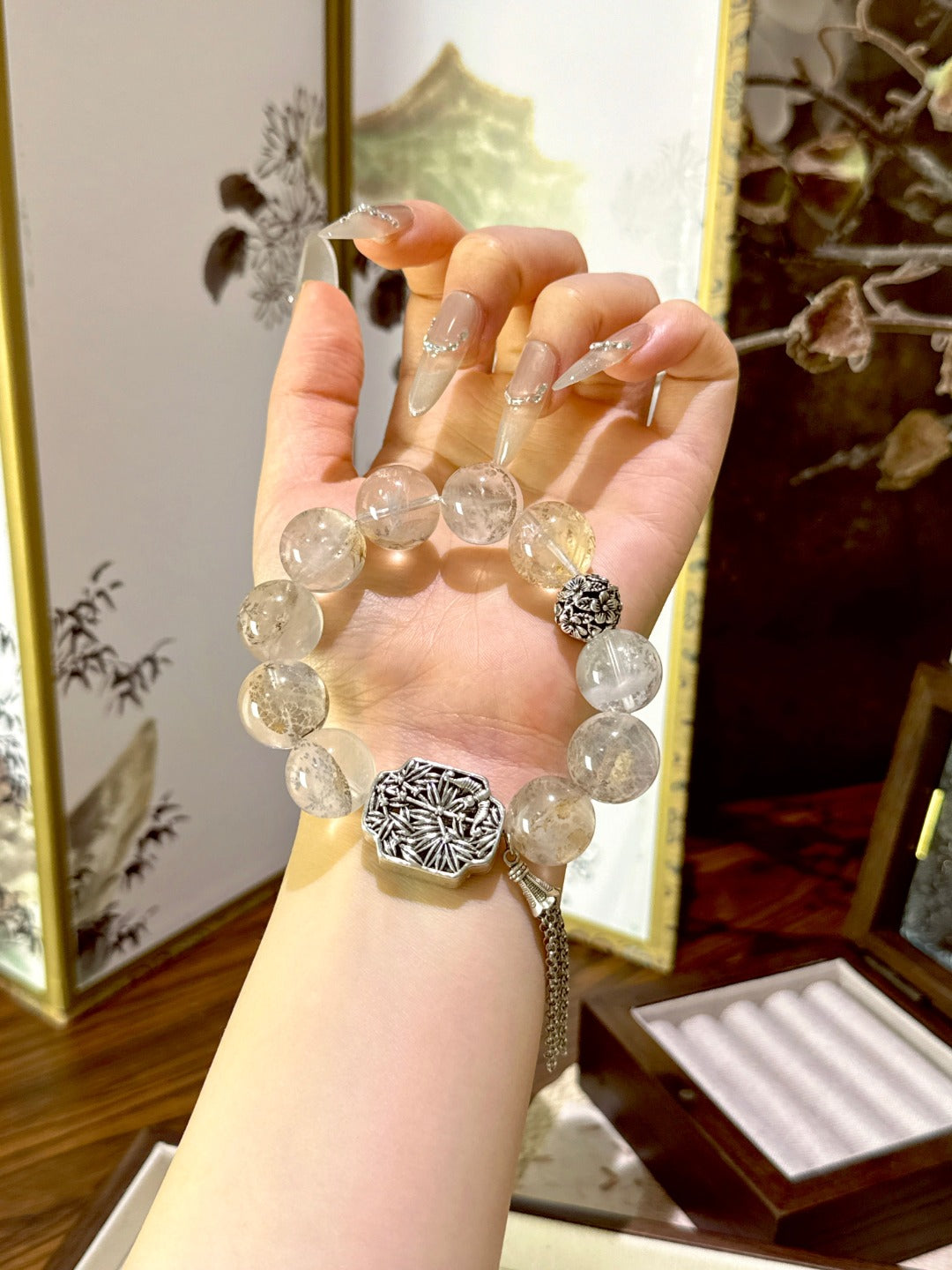 ▫️▪️ Small gum flower bracelets
